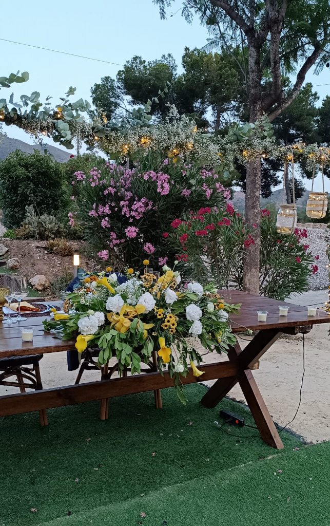 Mesa novios romántica